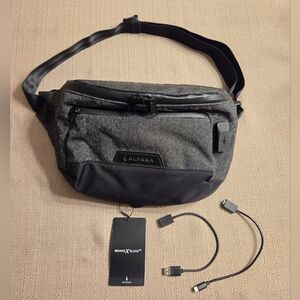 NWT Alpaka Bravo X Sling V2 Sling Bag in FauxWool EDC